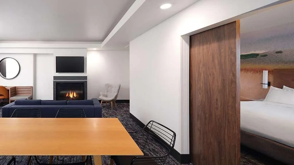 River'S Edge Hotel Portland, Tapestry Collection By Hilton 4*, Портленд